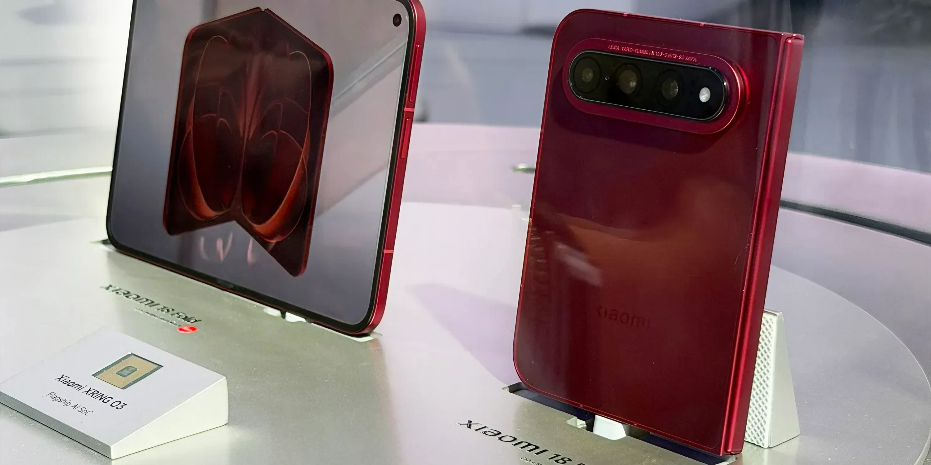 Xiaomi 18 Fold and Huawei Mate XT2 representing the new generation of foldable smartphones